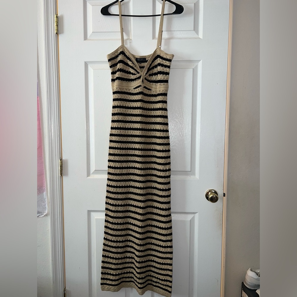 Stitch & Feather Dahlia Crochet Black & Tan Striped Maxi Dress Large